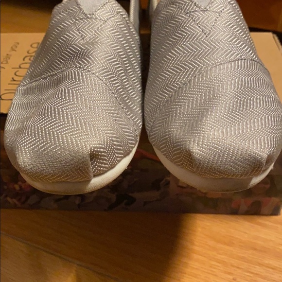 Toms Women’s Classic - Picture 6 of 9